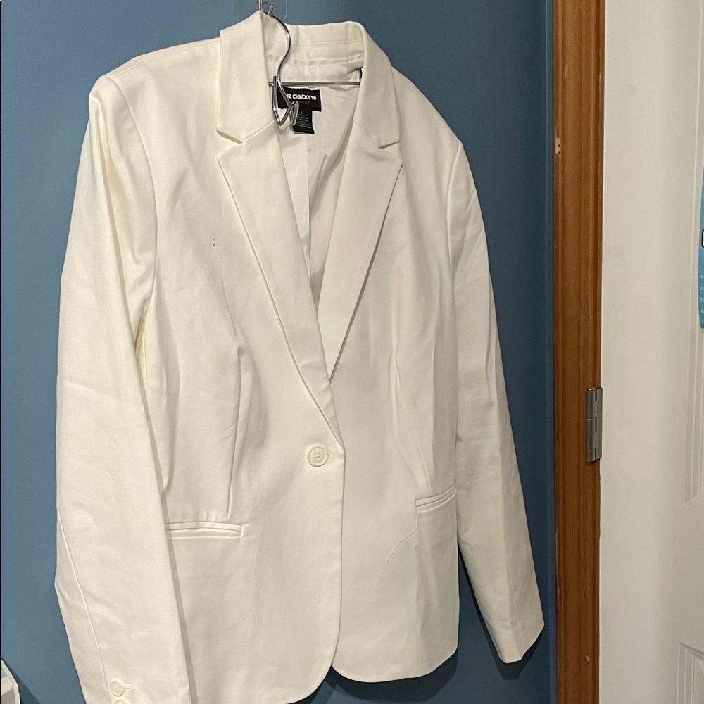 Liz Claiborne Classic White Blazer